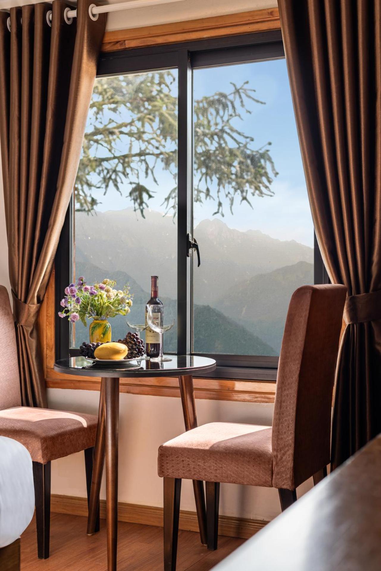 Tiger Sapa Hotel ภายนอก รูปภาพ